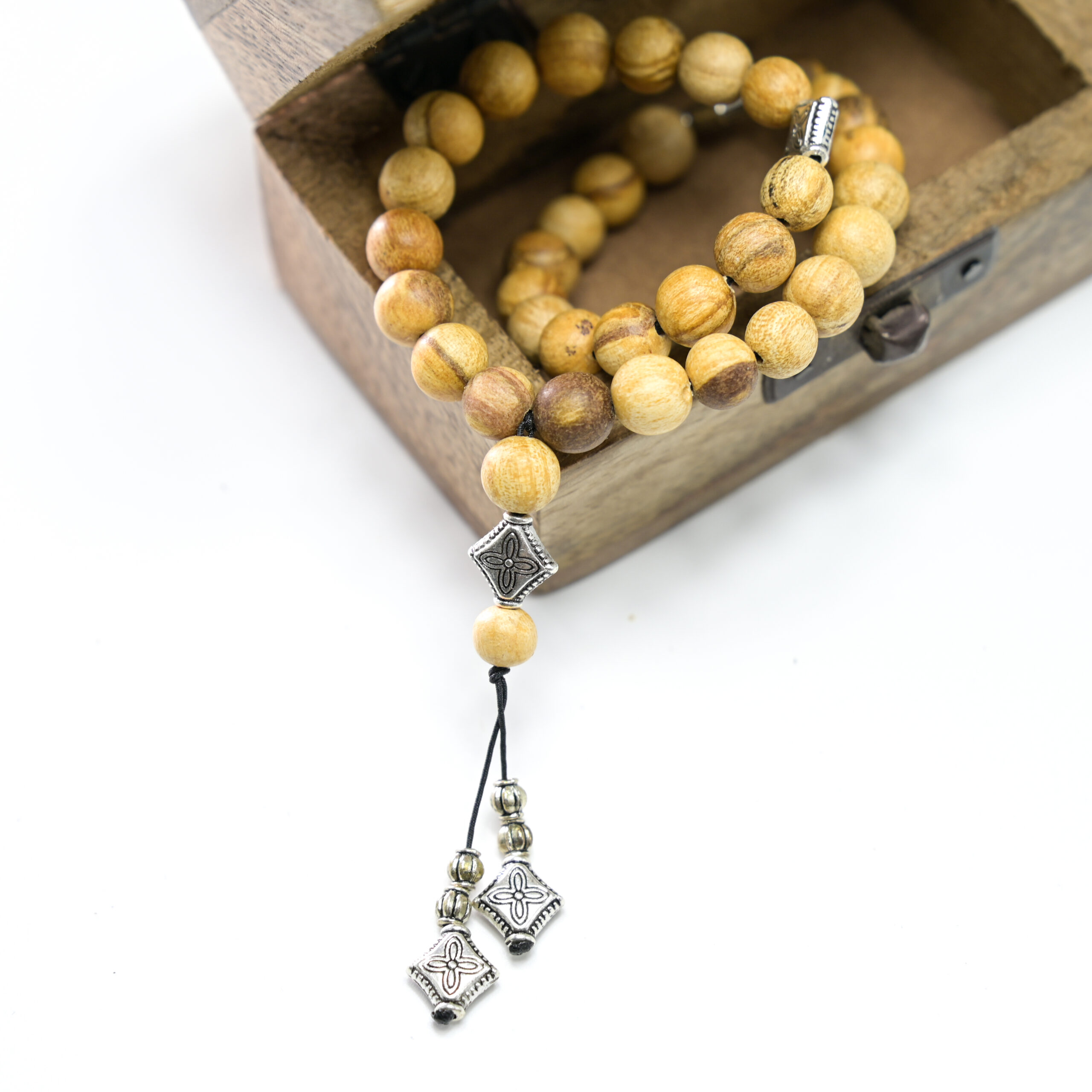 Rozariu din Lemn de Palo Santo 8 mm – Metanie pentru Purificare, Liniște și Conectare Spirituală Rozariu din Lemn de Palo Santo 8 mm – Metanie pentru Purificare, Liniște și Conectare Spirituală